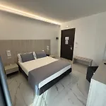 Hotel Cocceio 3*