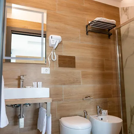 Hotel Cocceio 3*