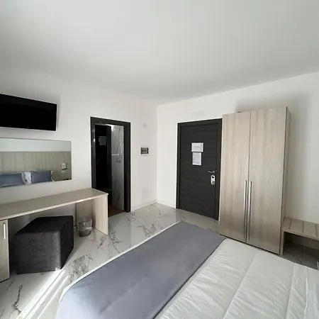Cocceio Hotel 3*
