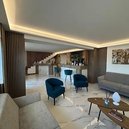 Cocceio Hotel